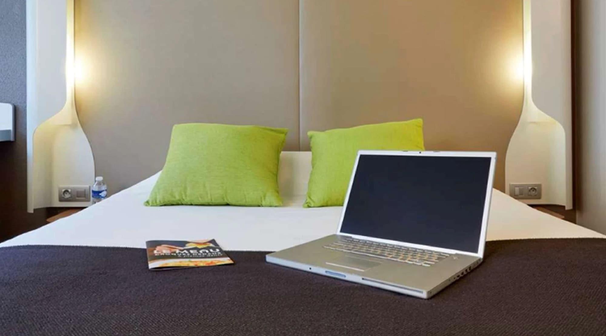 The Originals City Hotel La Verriere-Yvelines Ngoại thất bức ảnh