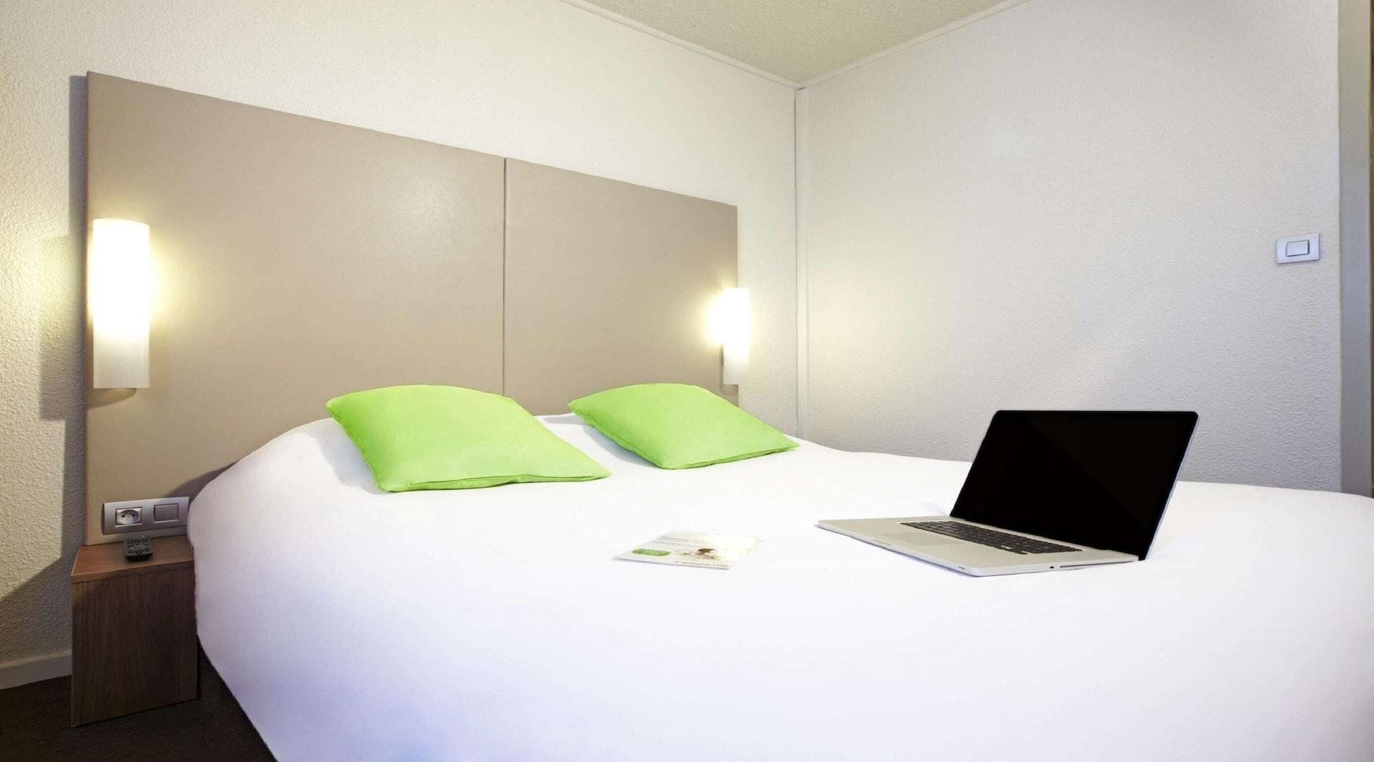 The Originals City Hotel La Verriere-Yvelines Ngoại thất bức ảnh