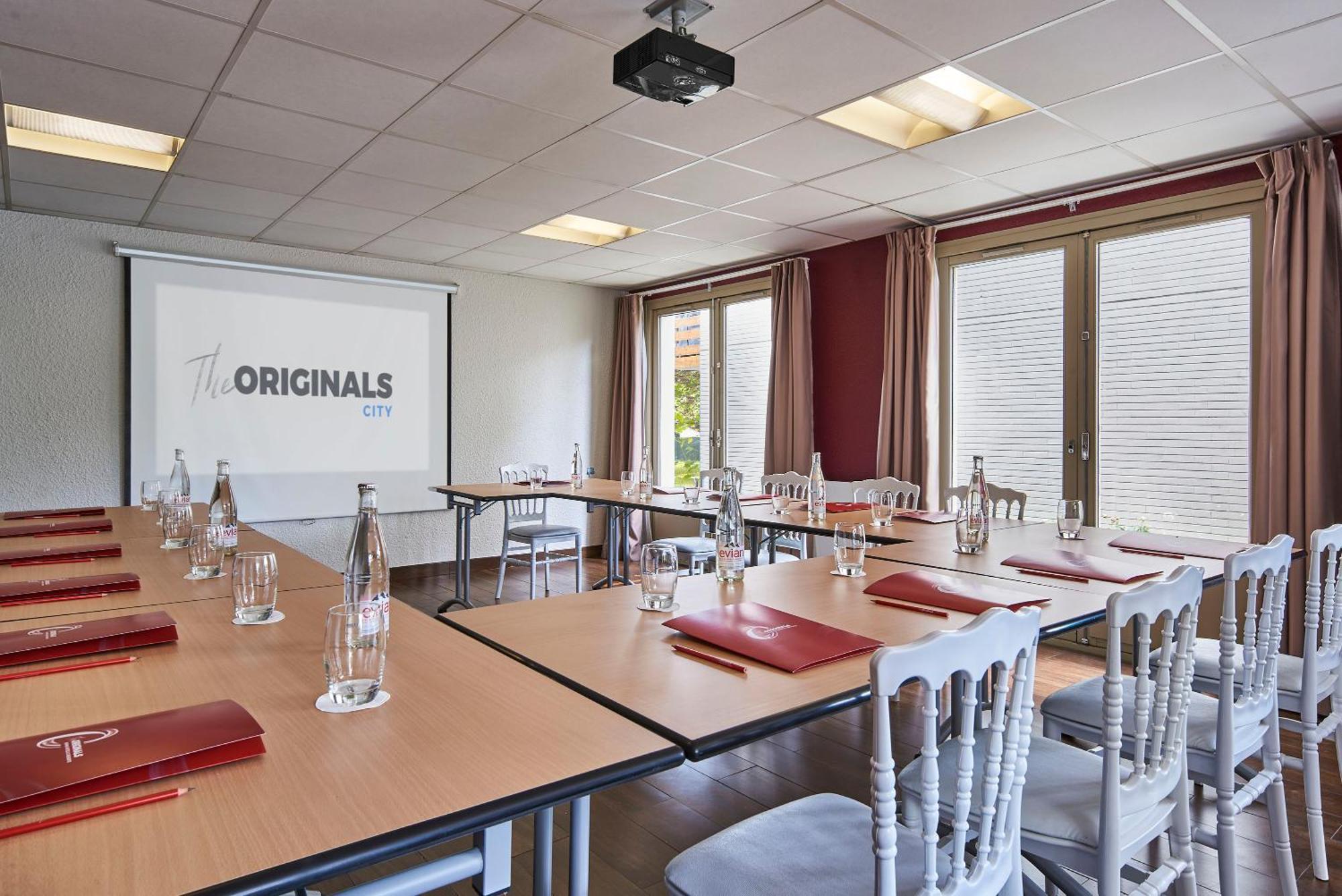 The Originals City Hotel La Verriere-Yvelines Ngoại thất bức ảnh