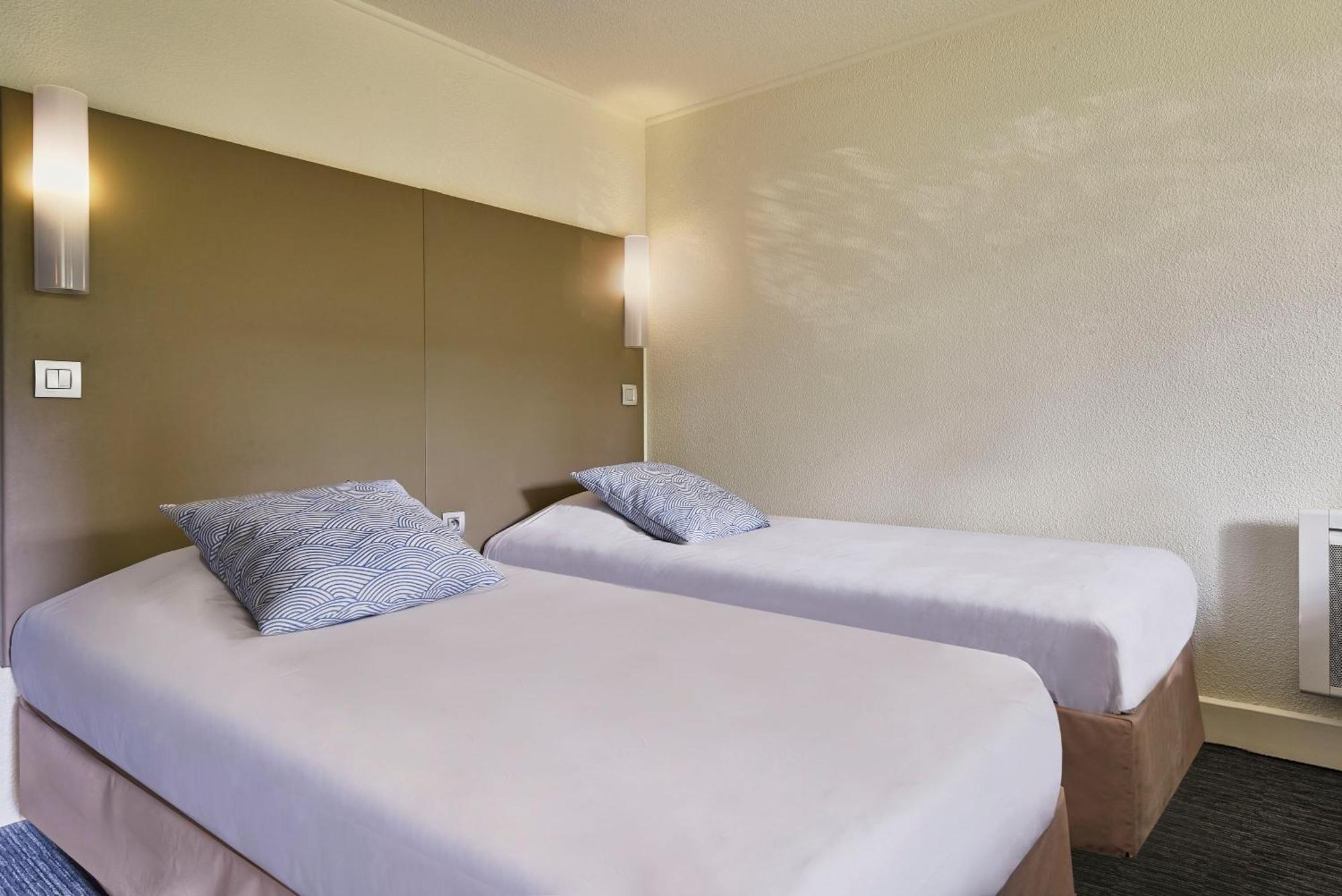 The Originals City Hotel La Verriere-Yvelines Ngoại thất bức ảnh